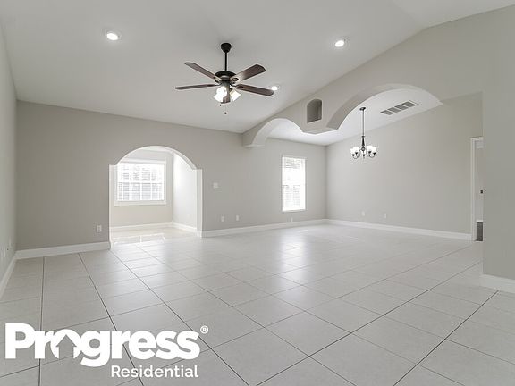 3rd image of 593 Lagoon Dr