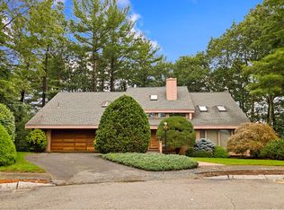 18 Hickory Hill Rd, Wakefield, MA 01880