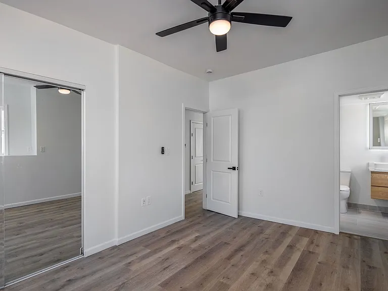 3250 Lorain Ave — Photo 13