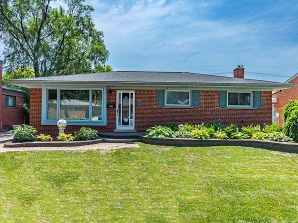 8324 Darlene St, Warren, MI 48093