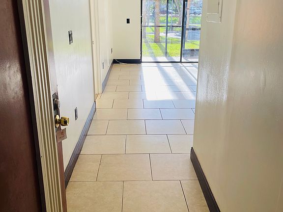 5th image of 8700 SW 133rd Avenue Rd APT 104