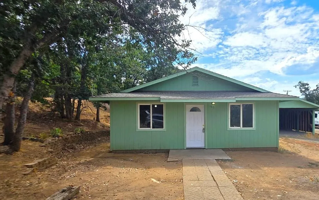 1415 Quail Ave photo 1