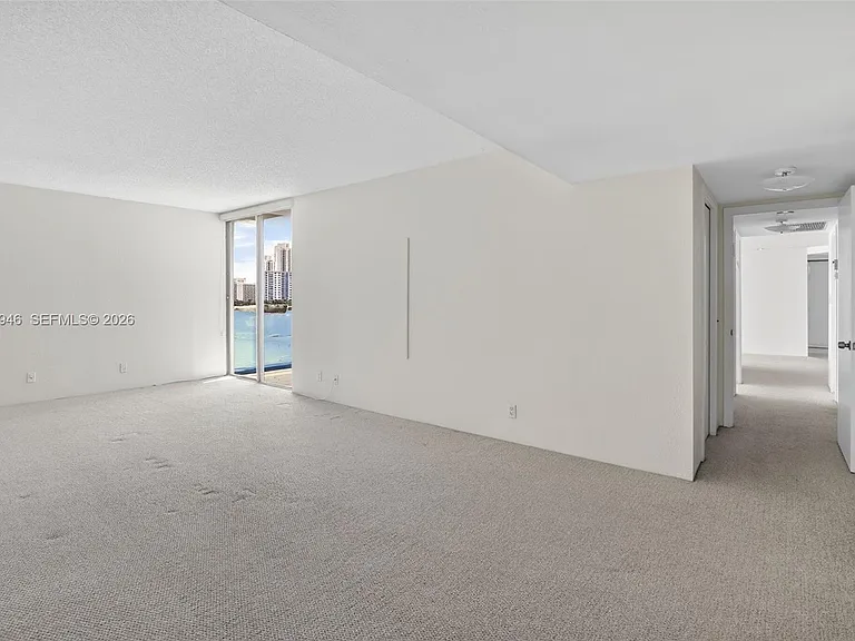19707 Turnberry Way #7F — Photo 20