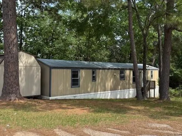 190 Michaels Ln, Huntsville, TX 77320