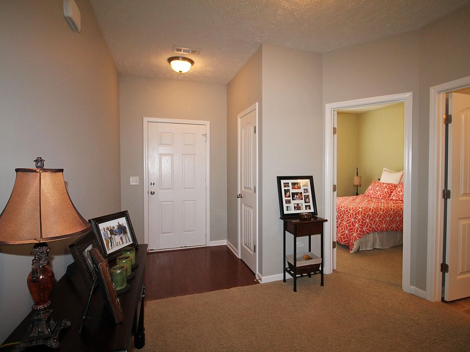 1st image of 823 Stewart Valley Dr