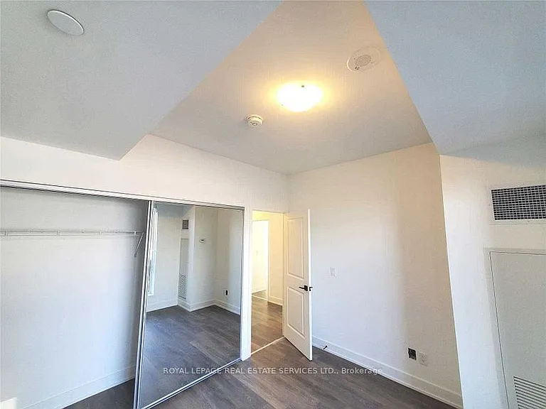 2485 Taunton Rd #516 — Photo 10