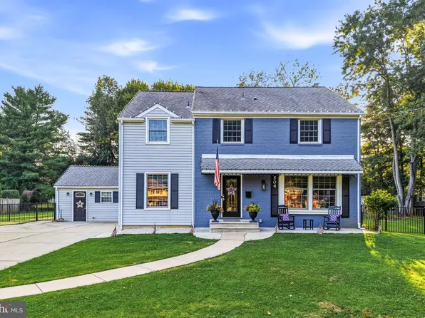 504 Middlesex Dr, Moorestown, NJ 08057