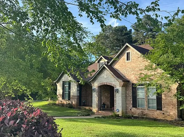 3908 Clarkway Pl, Longview, TX 75605