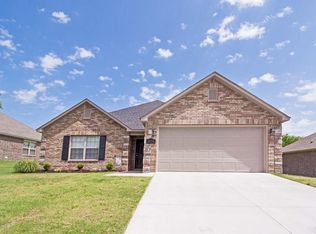 2550 Iron Ave, Farmington, AR 72730