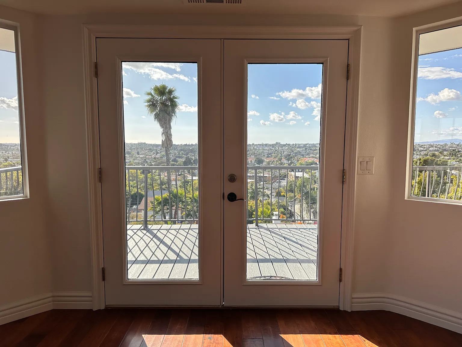 Smith Dr, Vista — Photo 2
