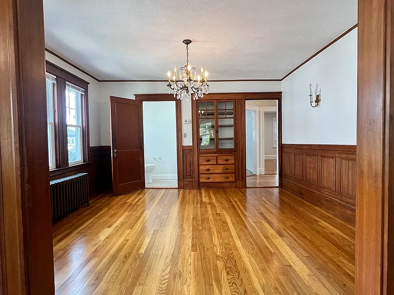 96 Brooks St #2 — Photo 10