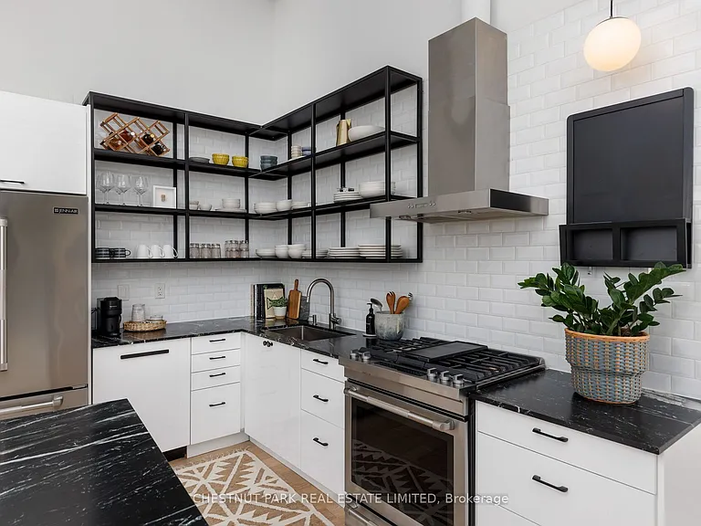 90 Sumach St #313 — Photo 11