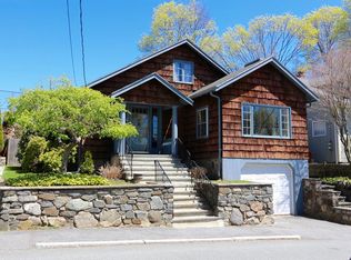 11 Prince St, Marblehead, MA 01945