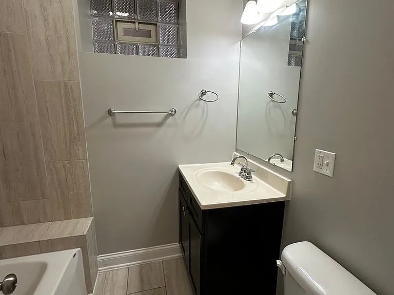 5001 N Sawyer Ave — Photo 12