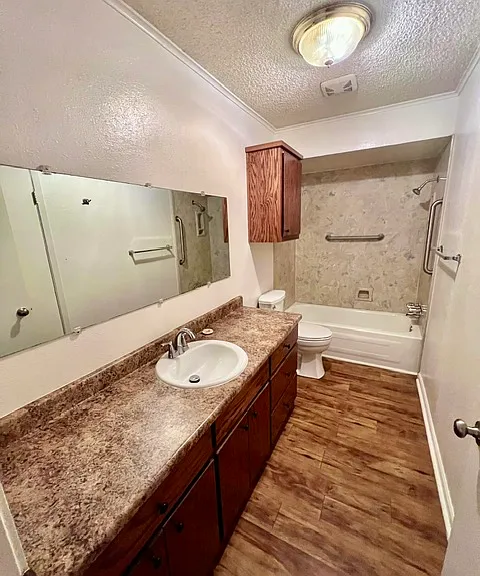 606 Jefferson St E #606 — Photo 8