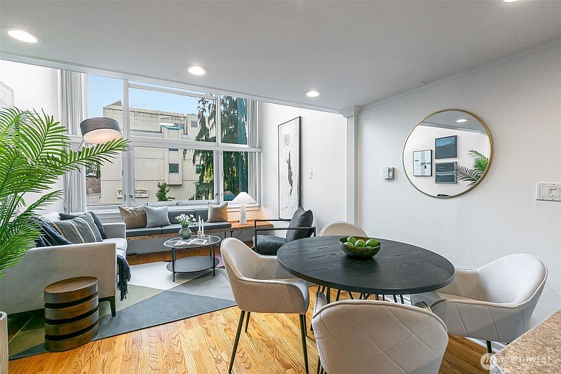 4th image of 1000 Union St #315