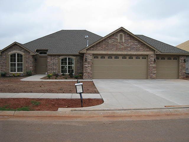 1st image of 3309 Sharon Dr