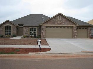 3309 Sharon Dr, Moore, OK 73160