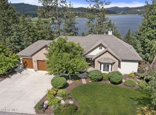 17397 W Woodlake Dr, Hauser, ID 83854