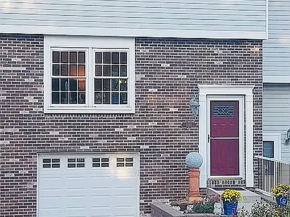 5083 Empire Dr #1, Bridgeville, PA 15017