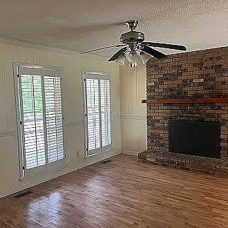2nd image of 3353 Hunt Rd