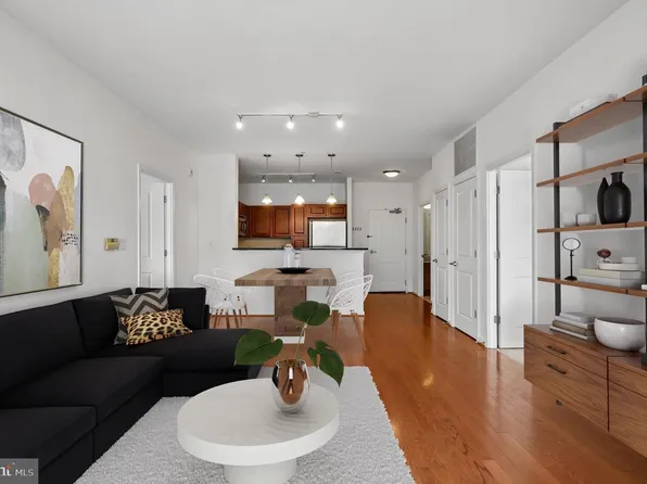 6506 America Blvd APT 510, Hyattsville, MD 20782