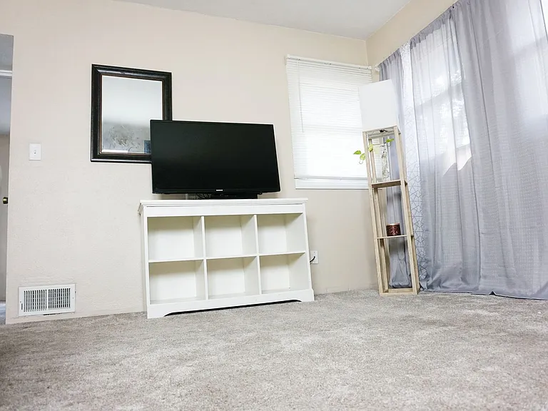 Marcy Court — Photo 26