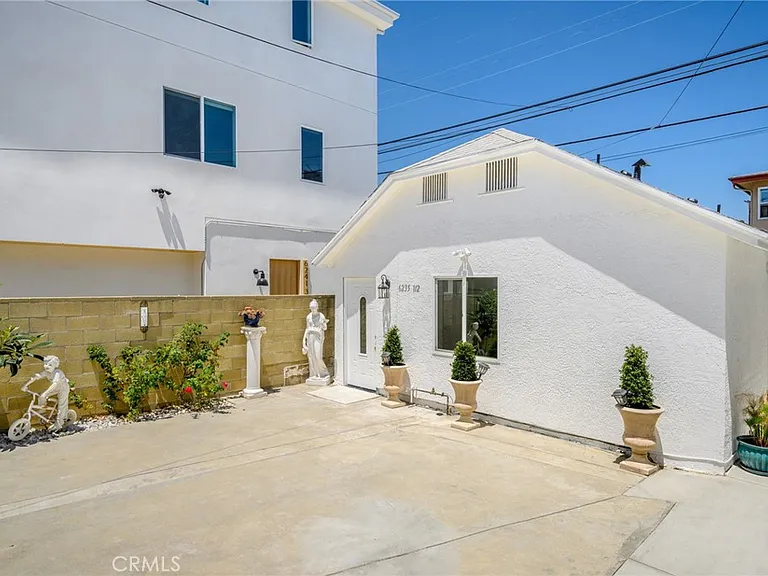 6235 Banner Ave #1/2 — Photo 11
