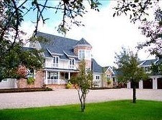 7393 Warren Woods Rd, Three Oaks, MI 49128