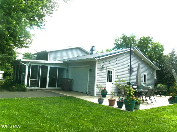 111 Carlings Ave, Ottawa, OH 45875