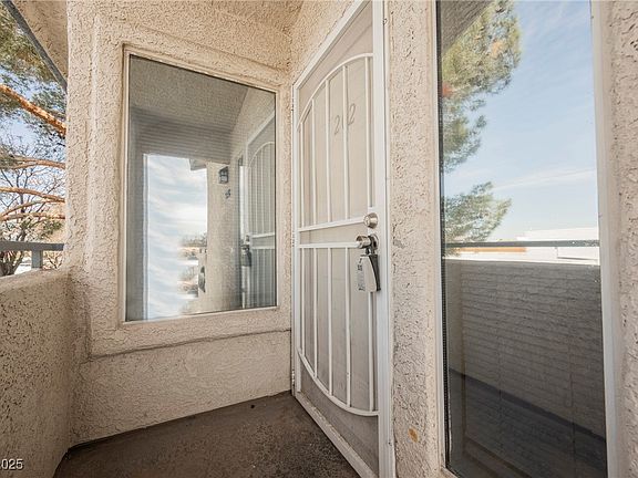 3rd image of 3087 Key Largo Dr Unit 202