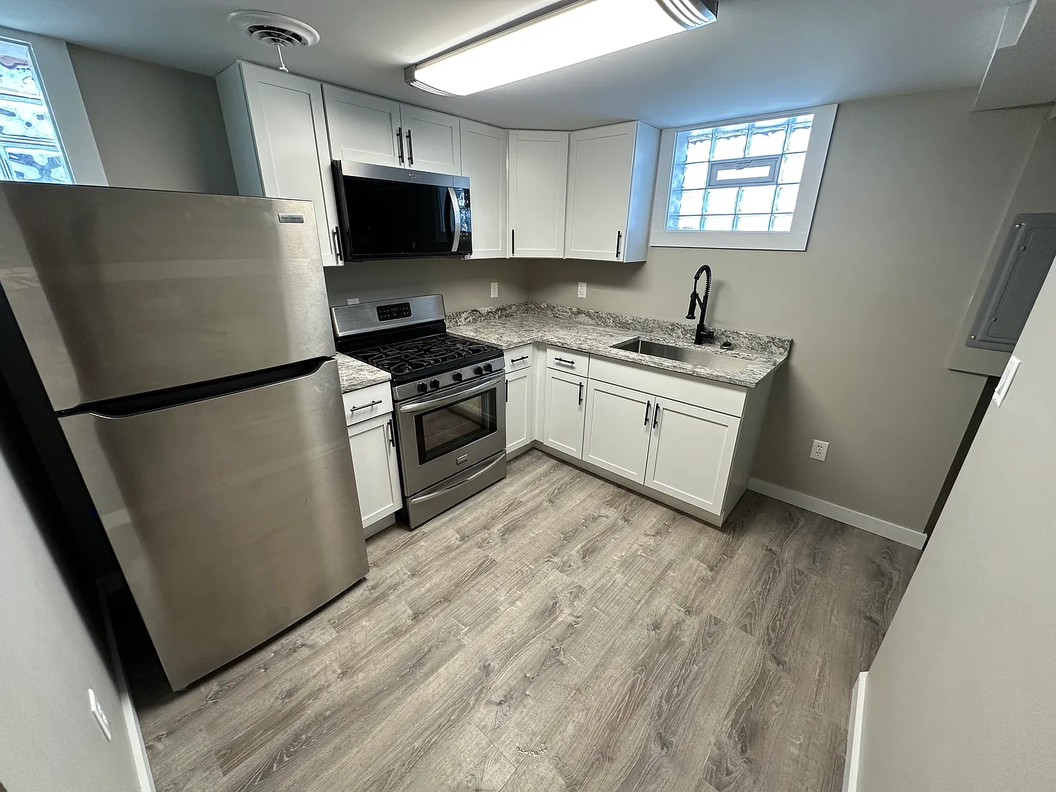 2 bed, 800 sqft, $1,250 — Photo 4