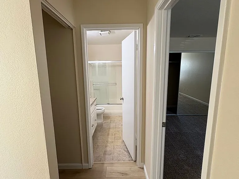 2915 N Texas St #101 — Photo 7