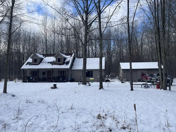 3742 S Porter Rd, Breckenridge, MI 48615