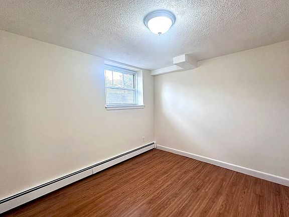 5th image of 176 N Beacon St #1A