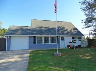 2 Margin Rd, Levittown, PA 19056