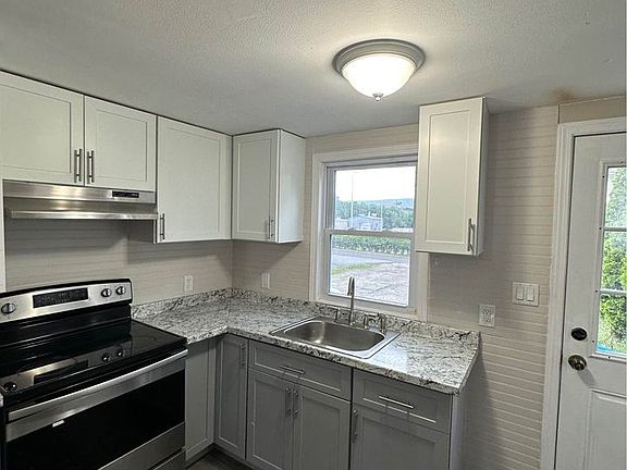 2nd image of 1514 Cedar Ave #1