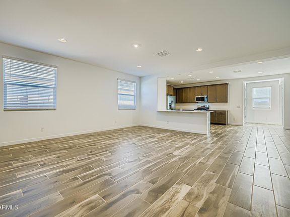 4th image of 17365 W SMOKETREE Drive