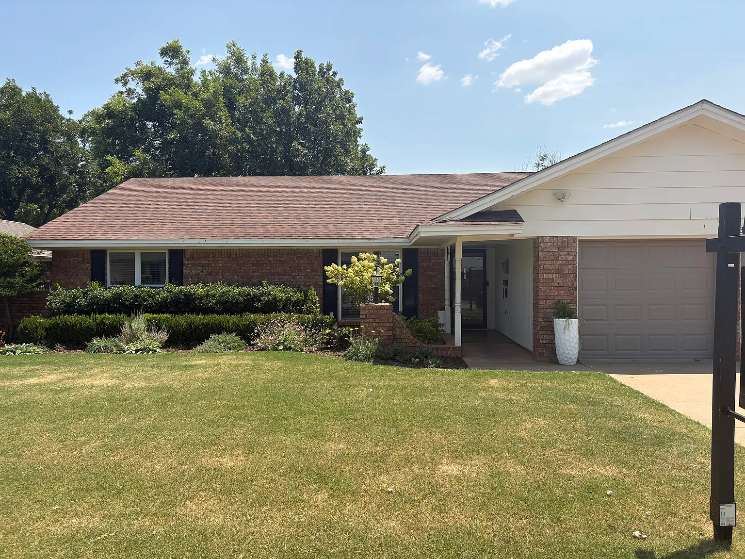 4 bed, 1774 sqft, $2,700 — Photo 1