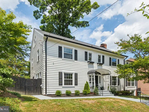 3715 Harrison St NW, Washington, DC 20015