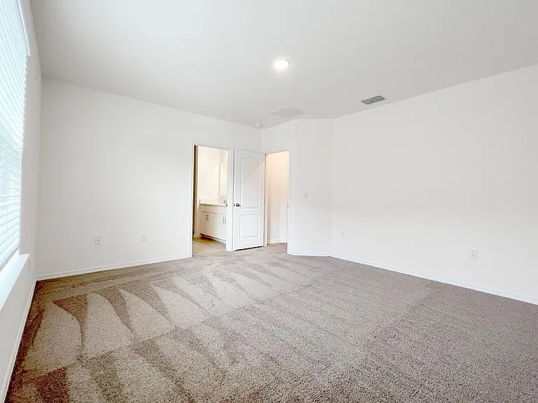 1162 Oak Bluff Dr — Photo 12