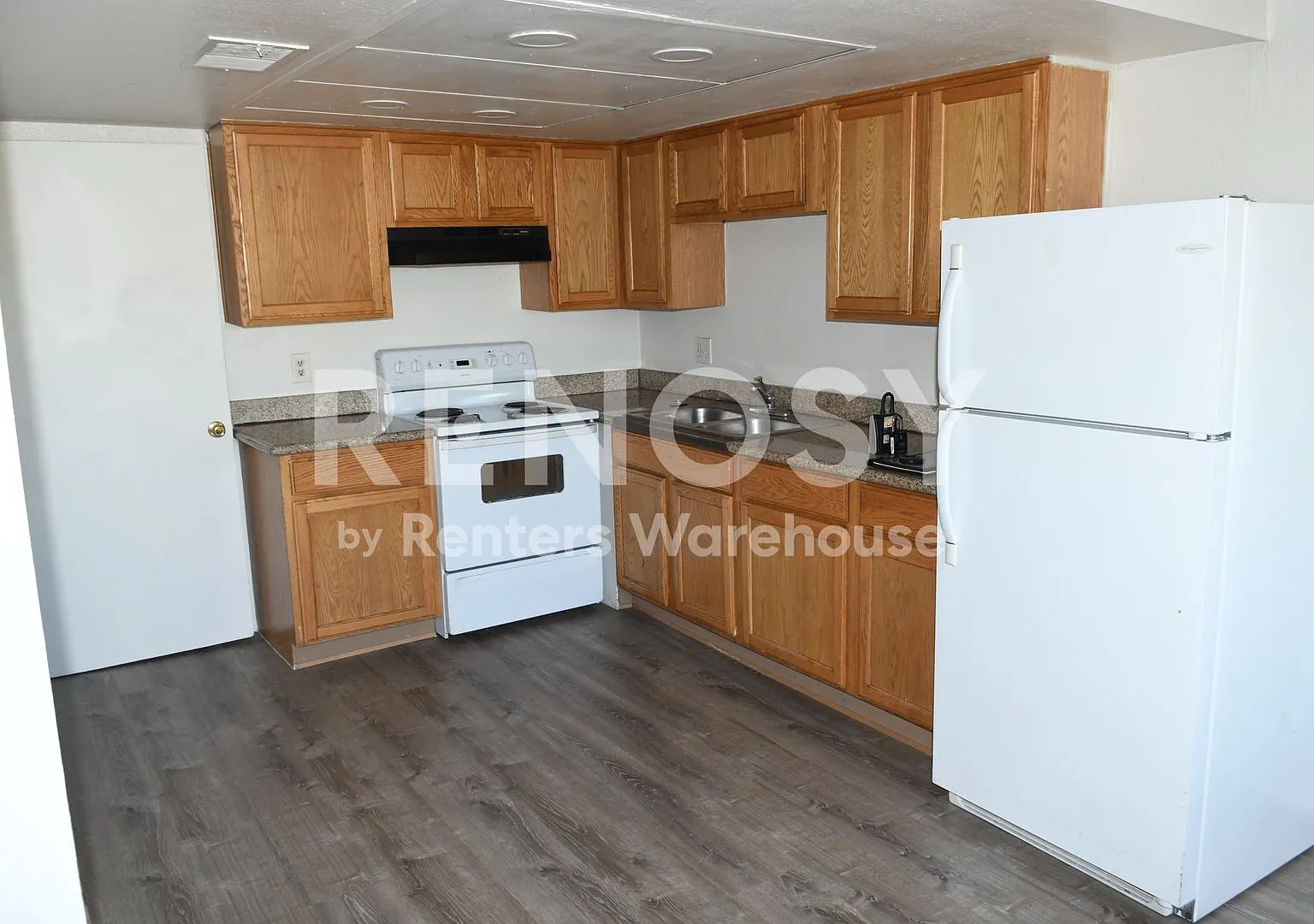 Ideal 1 Br 1 Ba Near Thomas and the 51 Behind the Children's Hospital in Phoenix — Photo 1