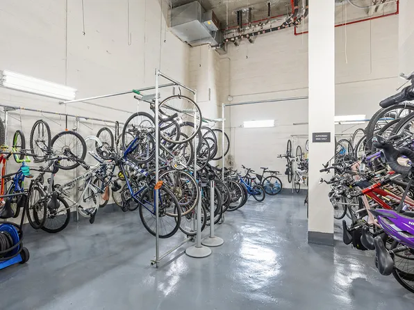 10 West End Avenue image 14 of 15