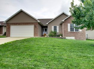 701 Meadow Lark Dr, Quincy, IL 62305
