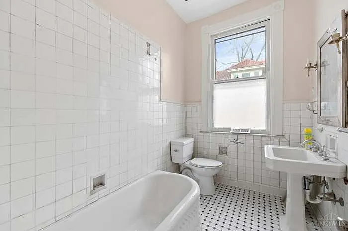 3315 Morrison Ave — Photo 31