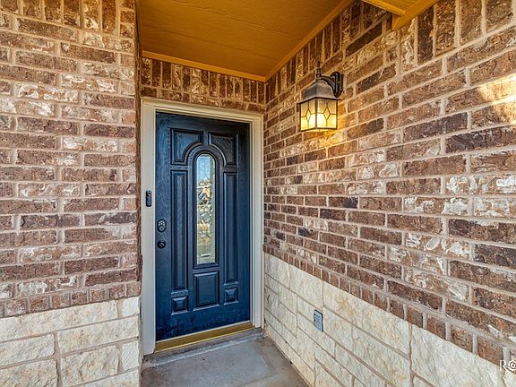 3rd image of 4213 Lexington Pl
