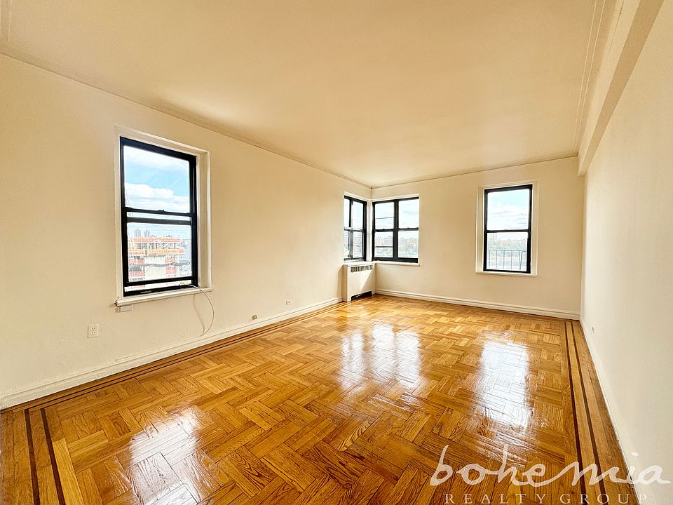 1st image of 30 Park Ter E APT 5G
