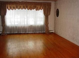 305 W Highland Dr, Schenectady, NY 12303