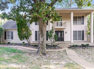 225 Richards Way Dr, Cordova, TN 38018