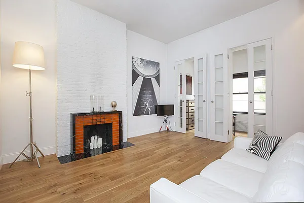 Rented by Modlin Group | media 12